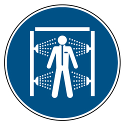 Gebotszeichen Dekontaminationsdusche benutzen DIN EN ISO 7010 M072
