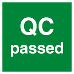 Qualitätskennzeichen QC passed Grün Quadratisch