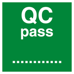 Qualitätskennzeichen QC pass zum Selbstbeschriften Grün Quadratisch