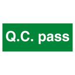 Qualitätskennzeichen Q.C. pass Grün Rechteckig